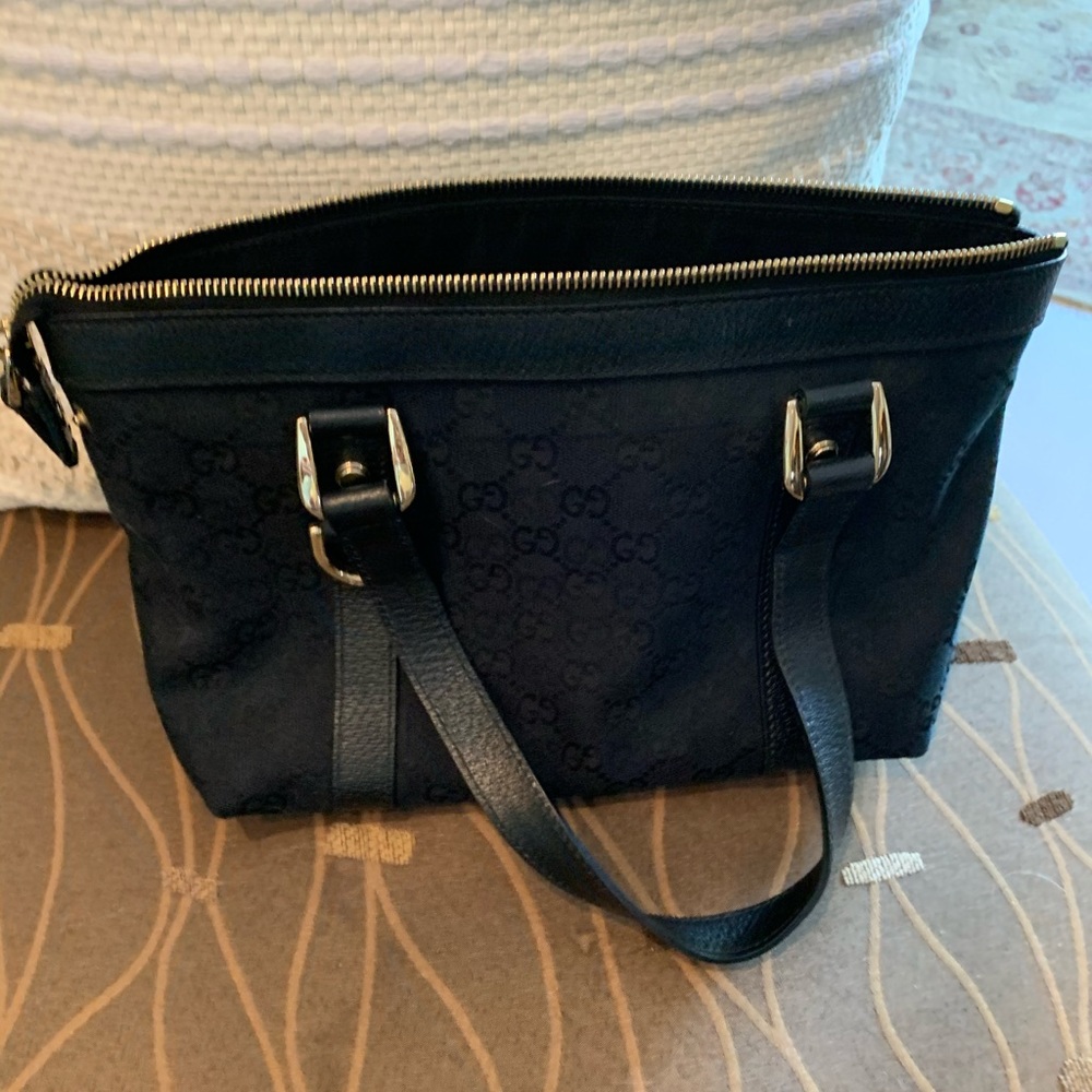 Authentic Gucci GG logo Canvas Abbey tote bag